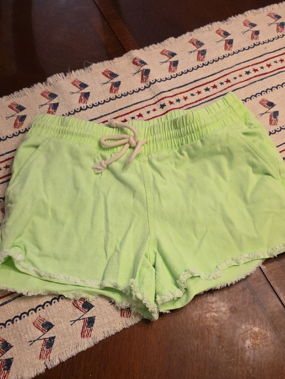 Casual Neon Green Drawstring Women’s Shorts